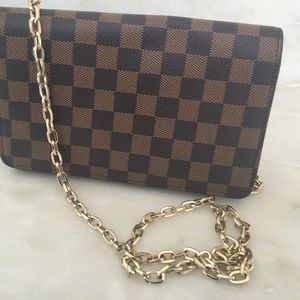 Handbag LV style